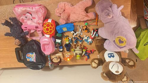 Assorted Children's Toys Lot — Plush & Plastic, 16+ Pieces (1 of 6)