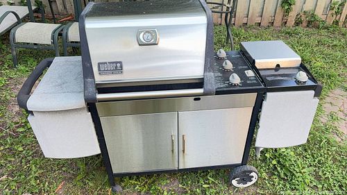 Weber Genesis Gold 3-Burner Propane Grill w/ Side Burner (1 of 6)