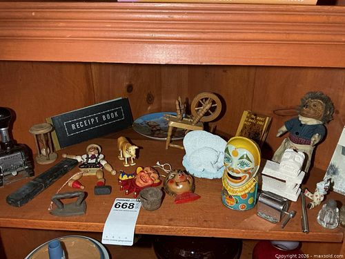 Collectibles A (1 of 14)