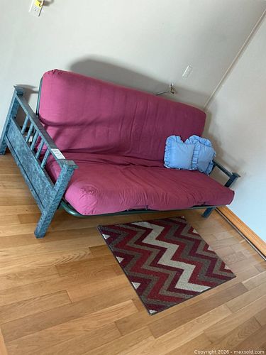 Futon C (1 of 6)