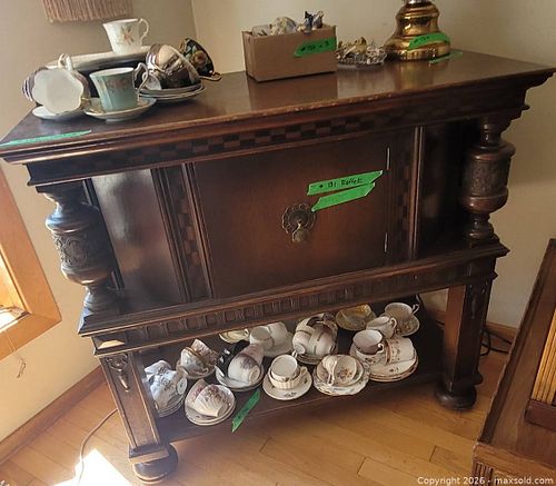 Antique-Style Carved Wood Buffet / Cabinet (1 of 8)