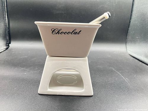Ceramic Fondue Set with Honey Jar, Skewers & Wooden Dippers (1 of 5)