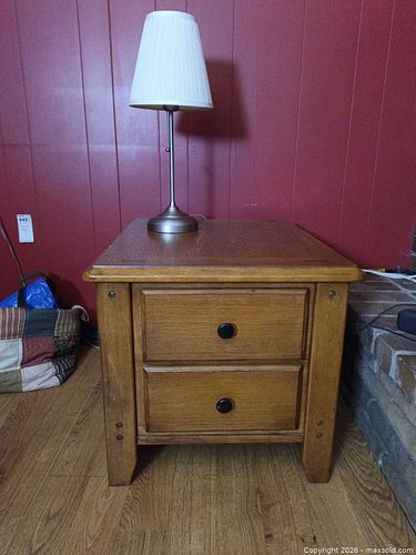 End Table, Lamp C (1 of 18)