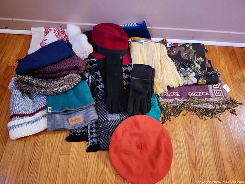 Hats, Gloves and Scarves. B (1 of 11)