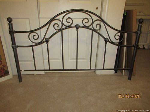 Wrought Iron Queen Headboard with Bed Frame (1 of 5)