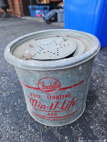 Frabill Galvanized Metal Minnow/Bait Bucket (1 of 5)