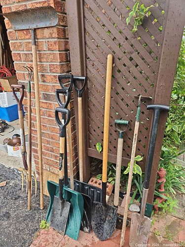 Mixed Garden Tools Lot — Shovels, Forks, Rake & Hand Tools (1 of 4)