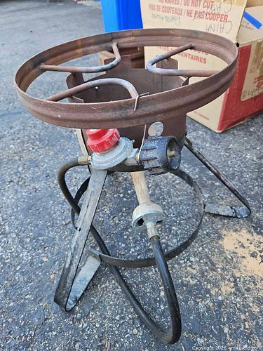 Portable Outdoor Propane Single-Burner Paella/Stock Pot Burner (1 of 3)