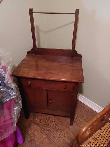 Vintage Brown Wooden Washstand / Vanity Table (1 of 3)