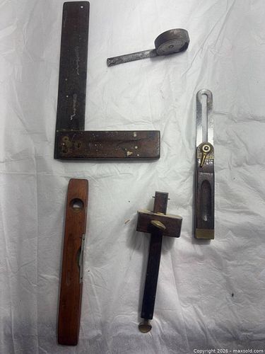Vintage tools, Wooden Try Square, Level, Retractable Tape, Mortise and Marking gage (1 of 10)