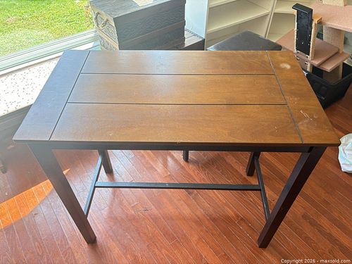 Bar / Pub Table with 2 Stools, Brown Top & Black Frame (1 of 12)