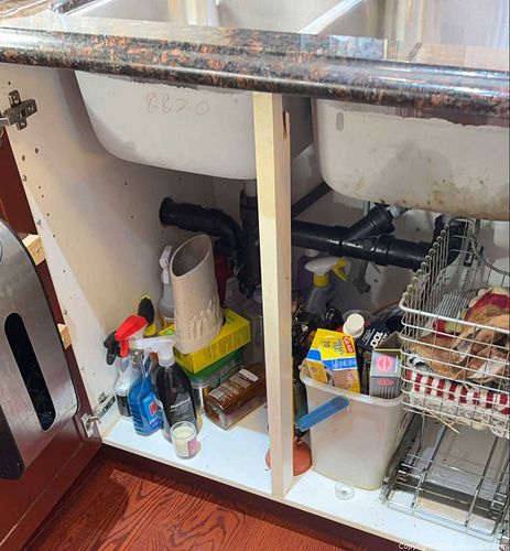 Kitchen Lot: Cleaning Supplies, Trash Bags, Tools & Storage B (1 of 9)