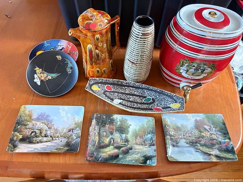 Mixed Decorative Collectibles Lot: Thomas Kinkade Plate & Pottery (1 of 11)