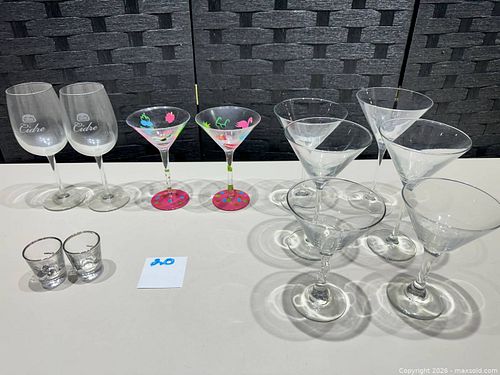 Mixed Glassware Lot: Martini, Cocktail, Wine & Shot Glasses (1 of 7)
