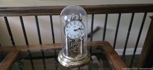 Vintage clock  (1 of 3)