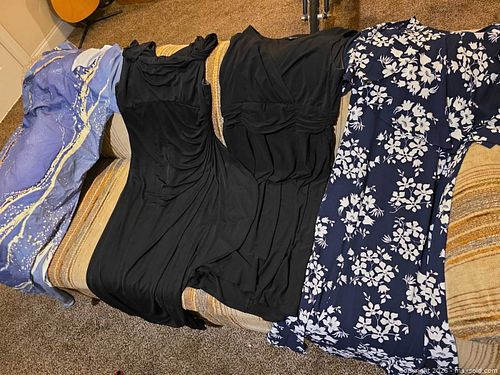 Women's nice dresses (1 of 3)