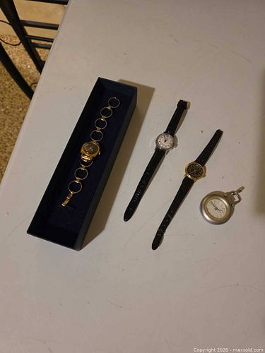 Women's watches  (1 of 3)