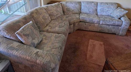Sectional Sofa (1 of 2)