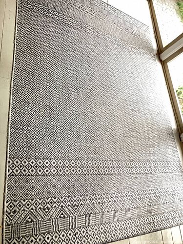 Outdoor/Indoor Carpet. B (1 of 4)