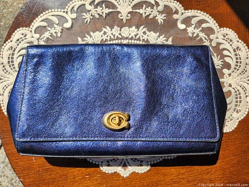 Coach Alexa Turnlock Clutch Metallic Blue Leather Evening Clutch with Gold Hardware (1 of 13)