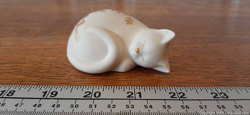 Lenox Everyday Wishes "Serenity" sleeping cat (1 of 5)