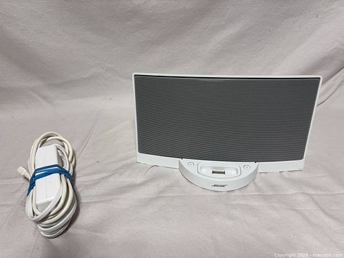 Bose White SoundDock-style Docking Speaker for 30-pin iPod/iPhone (1 of 3)