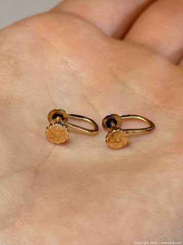 (10K) Vintage Rose Gold Screw-Back Earrings (0.80g) (1 of 16)