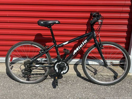 Miele 26 inch Black 21-Speed Bicycle (1 of 7)