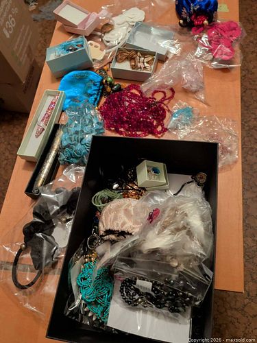 Jewelry and supplies (1 of 5)