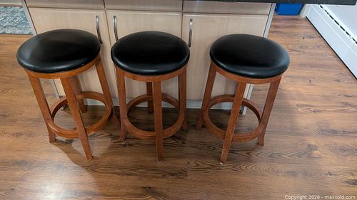 Set of 3 Backless Solid Wood Counter Height Stools, Black/Brown (1 of 8)