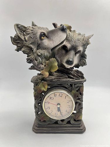 Vintage Resin Wolf and Leaf Tabletop Clock Figurine (1 of 5)