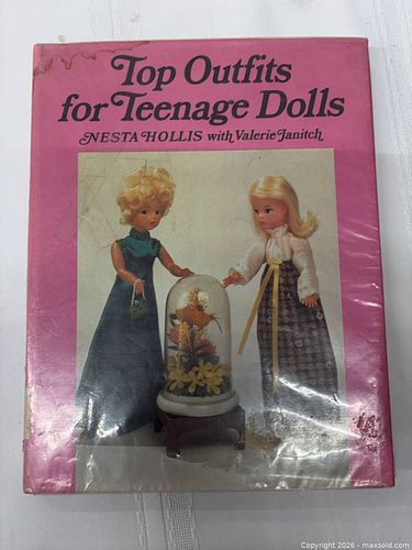 Book-Top Outfits for Teenage Dolls (1 of 6)
