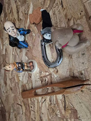 Mixed lot small figurines, wooden, metal & fabric pieces (1 of 5)