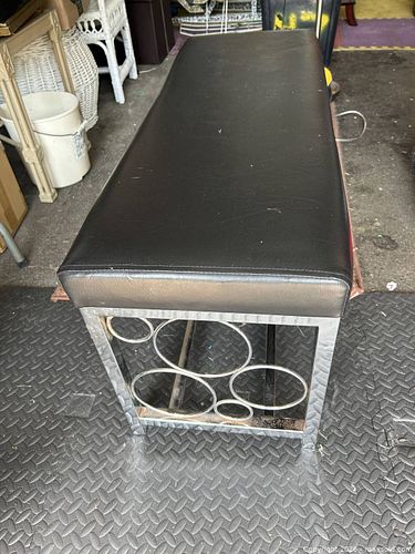 Lot #60 (1 of 7)