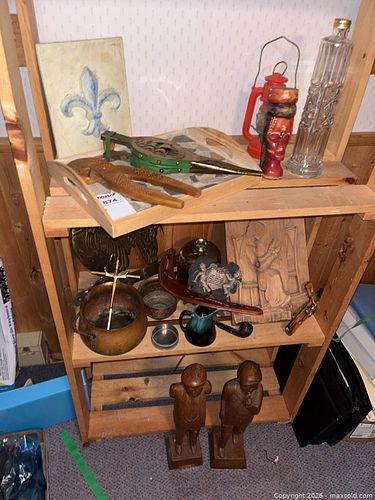 Decorative Folk Art and Trinkets Lot (1 of 17)