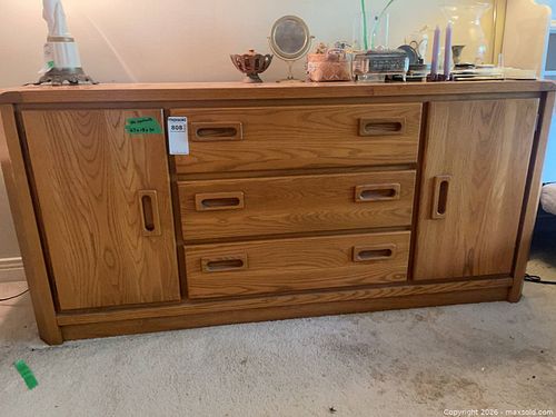 HPL Furniture LTD Sideboard (1 of 16)