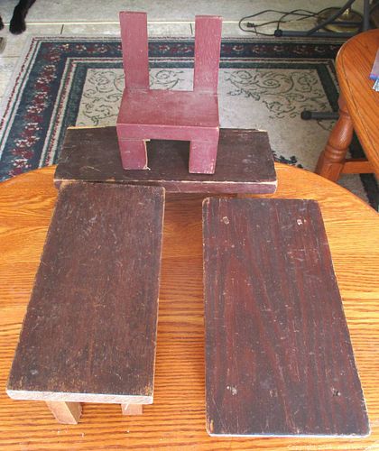 VINTAGE HANDCRAFTED PRIMITIVE WOODEN DOLL FURNITURE (1 of 5)