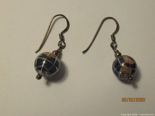 Lot #992 (1 of 4)