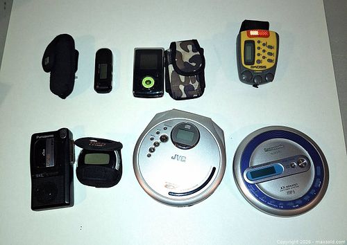 Vintage Discmans, MP3 Players and Mini Cassette Voice Recorder A (1 of 20)
