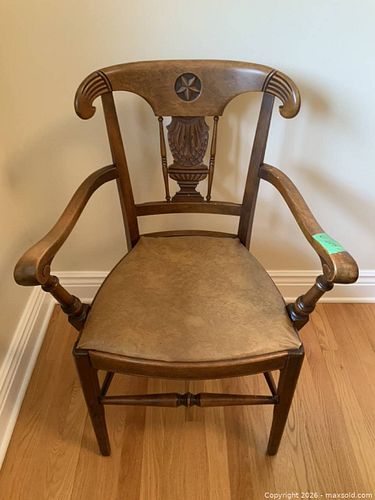 Antique Wood Chair (1 of 4)
