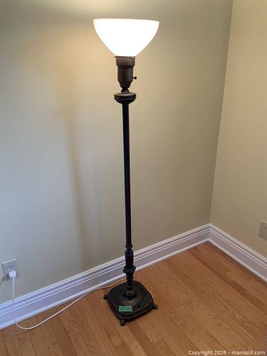 Floor Lamp 1 (1 of 3)