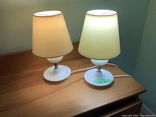 Nightstand Lamps (Qty 2) (1 of 5)