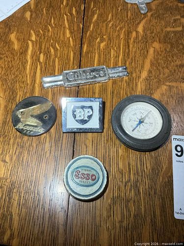 Collectibles A (1 of 10)