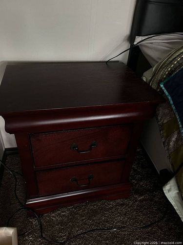 2- Mahogany Cherry Veneer Nightstand with 2 Drawers (1 of 9)