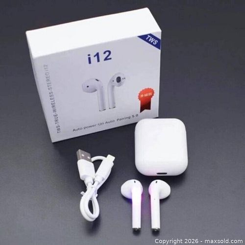 I 12 True Wireless Bluetoothheadphones (1 of 3)
