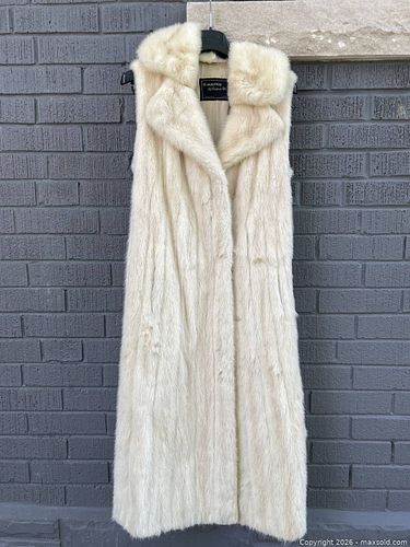 Lot #153 (1 of 17)