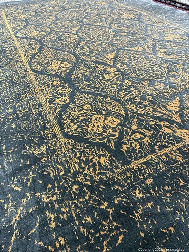 PERSIAN rug Brand New (1 of 6)