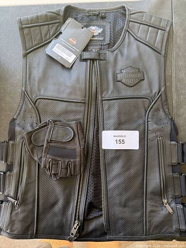 Lot #155 (1 of 9)
