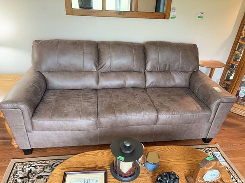 Ashley 3-Seat Sofa D (1 of 10)