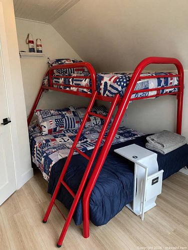 Red Metal Twin-Over-Full Bunk Bed with Mattresses (optional) (1 of 3)